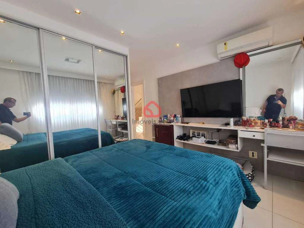 Condo house with 3 en-suite bedrooms and 400 m² — photo 11