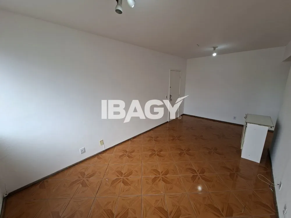 Apartamento sin amueblar con 1 dormitorio y vista a la ciudad — photo 2