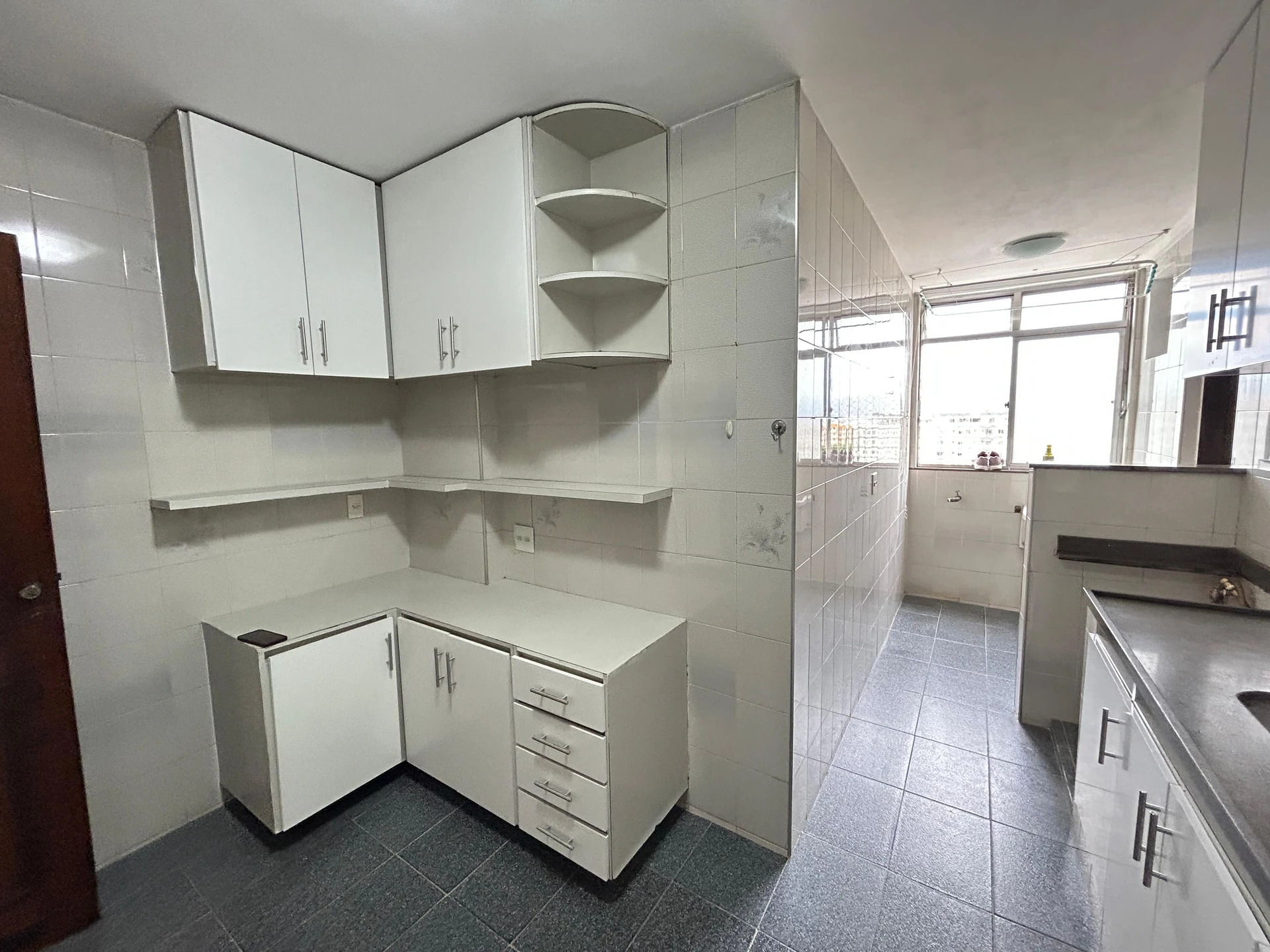 72 m² apartment with a home office and a mountain view — photo 13