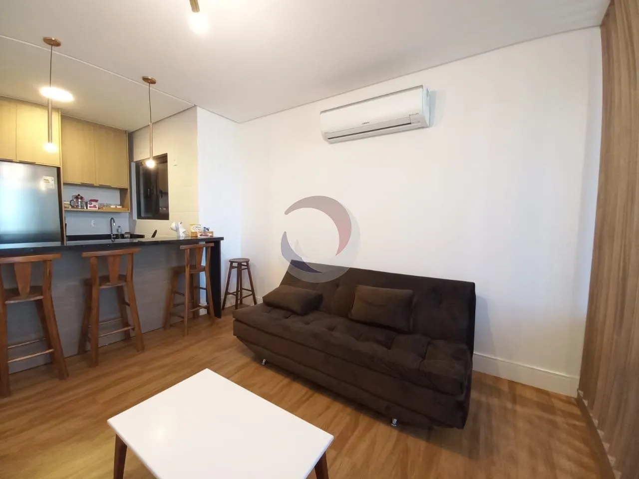 Меблированная студия с кухней открытой планировки, 73 м² — photo 17
