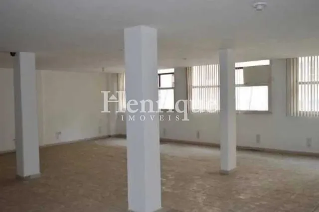 Unfurnished 1-bedroom apartment with closed kitchen — photo 2