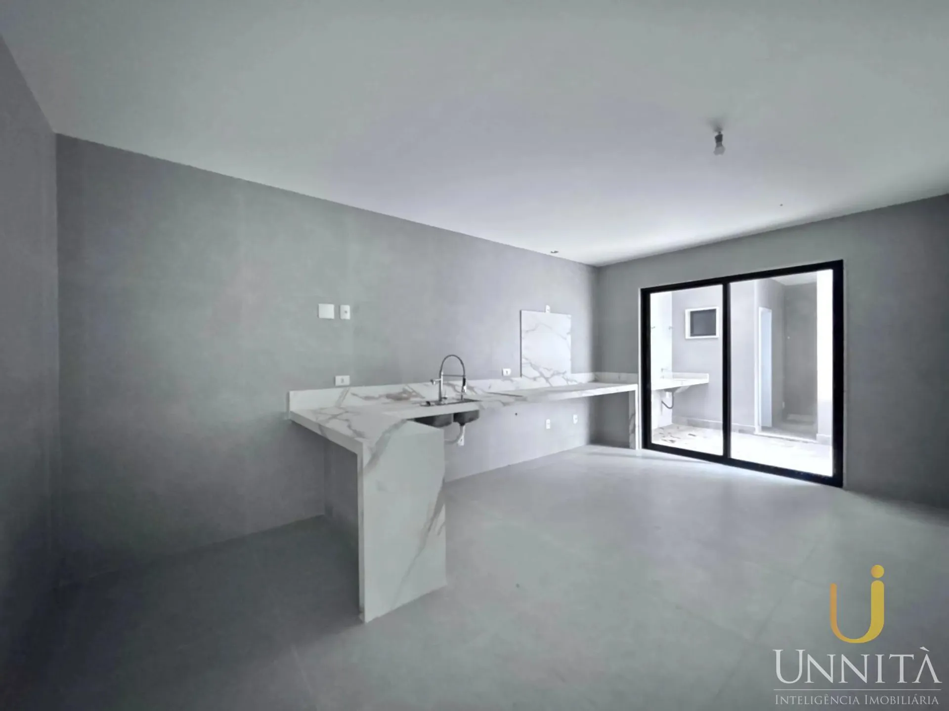 House, 510 m², with a grill on the balcony — photo 18