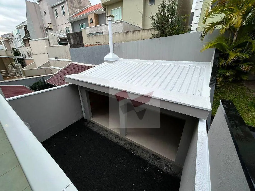 Rental house with 3 bedrooms and 4 bathrooms — photo 28