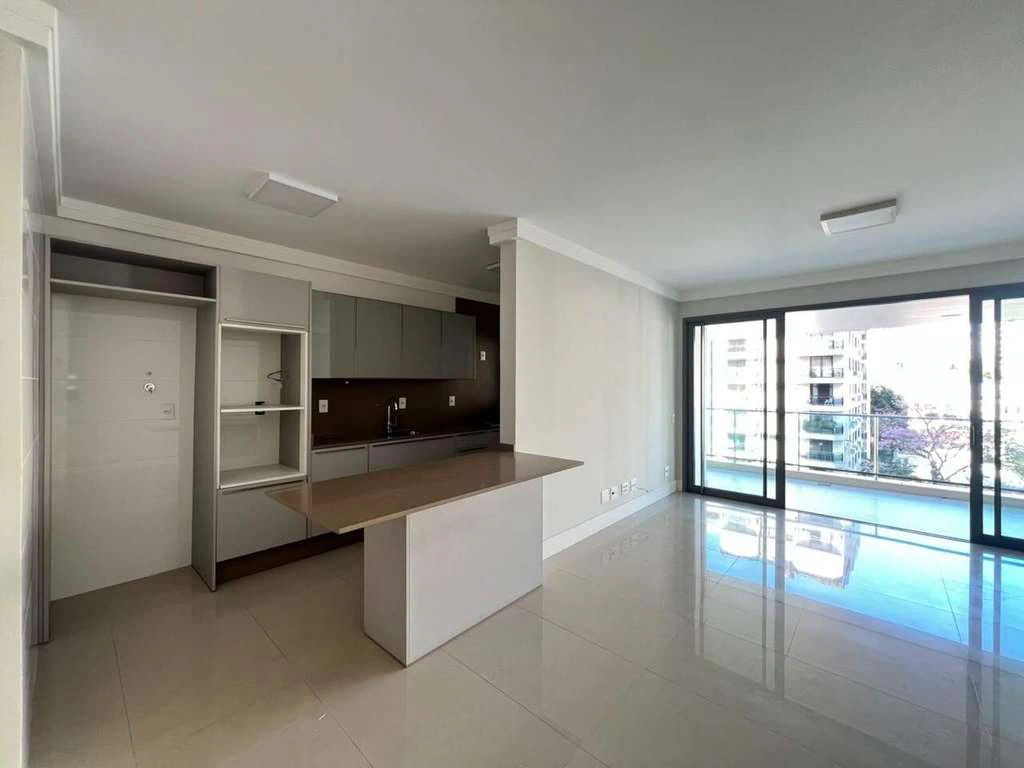 Apartamento de 200 m² com 3 suítes e piscina no prédio — photo 2