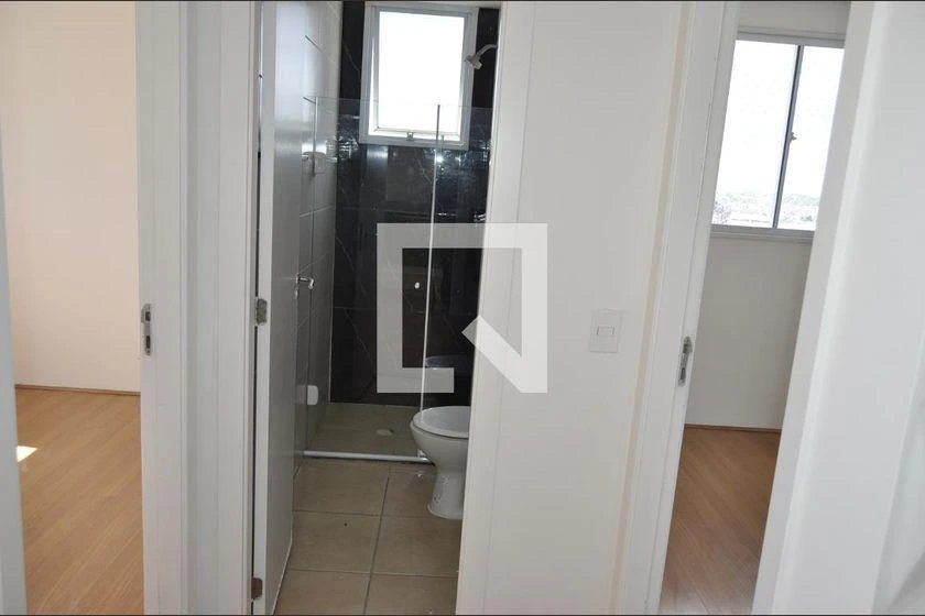 Glass-enclosed balcony in a 2-bedroom apartment, 47 m² — photo 4