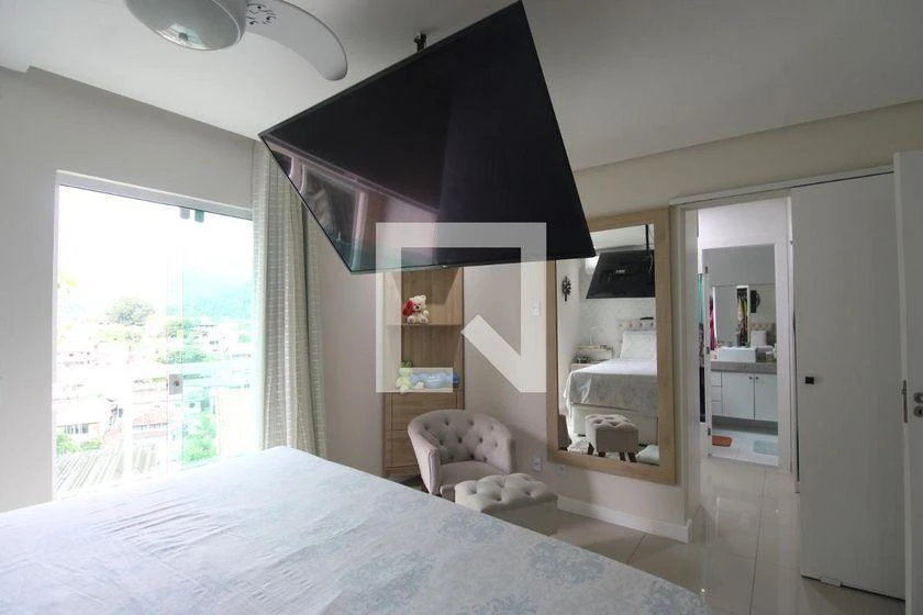 House for rent with 3 en-suite bedrooms and 200 m² — photo 15