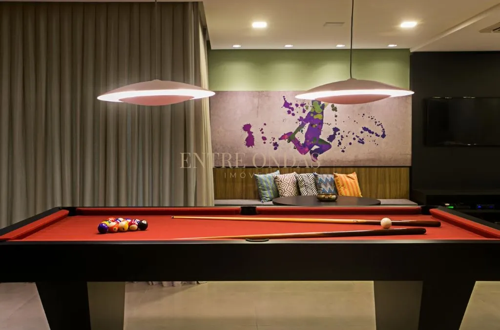 Furnished 2-bedroom apartment with open-plan kitchen — photo 47