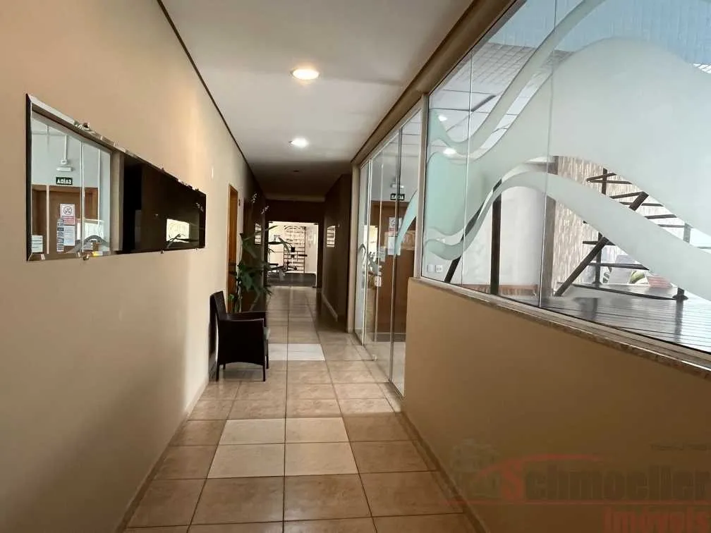 1 quarto e varanda envidraçada: apartamento de 28 m² — photo 18