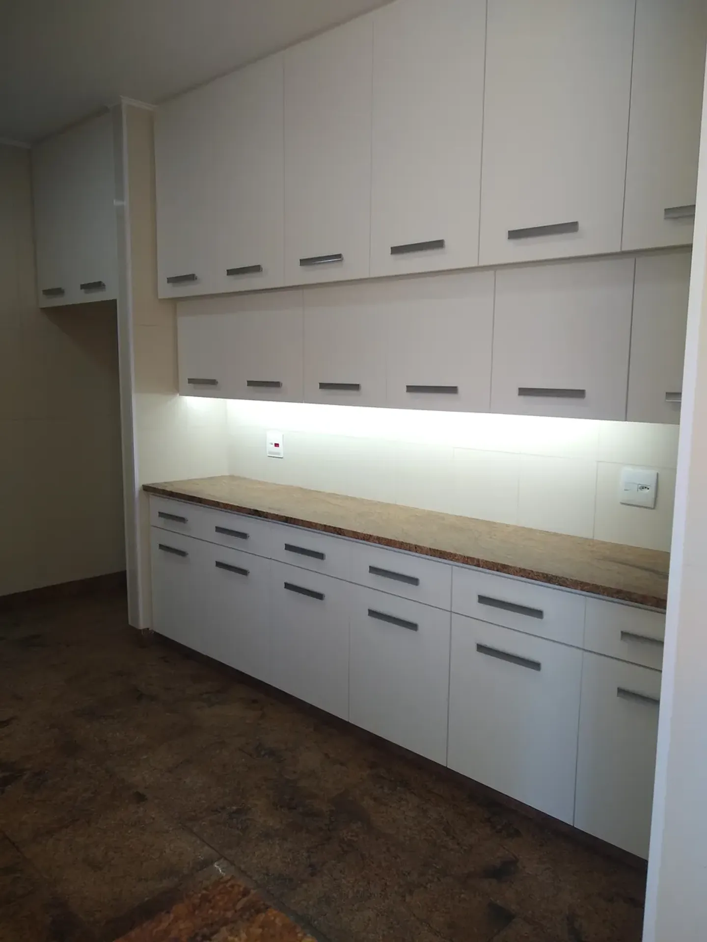 Apartamento com varanda e 3 banheiros — photo 21