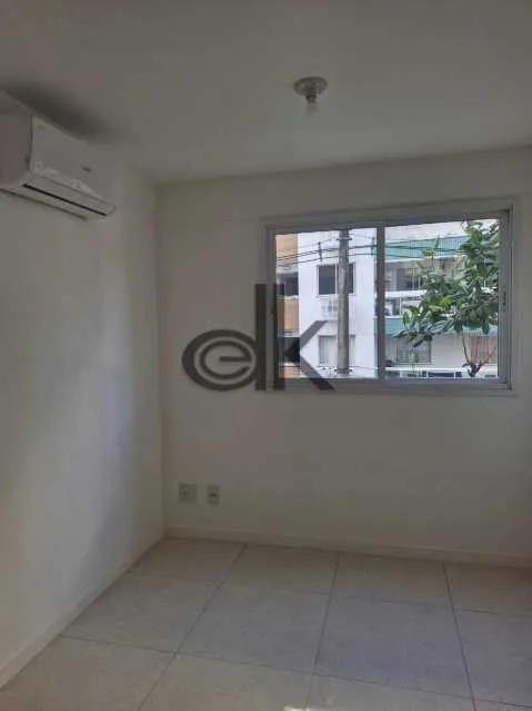 Apartment with 2 bedrooms, 3 bathrooms and a balcony — photo 4
