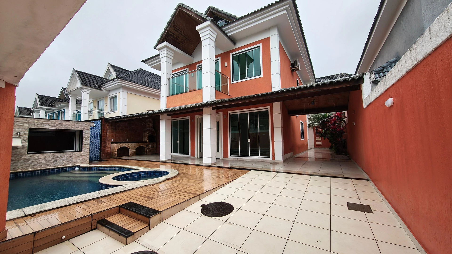 House, 241 m², with floor-to-ceiling windows — photo 59