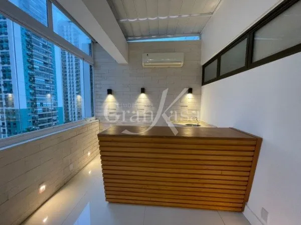 One-bedroom apartment in a building with a sauna — photo 8