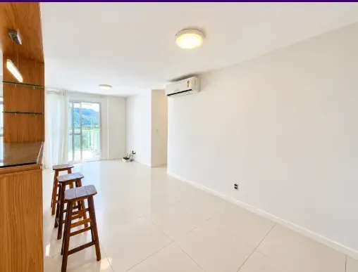 Apartamento no 5º andar com varanda gourmet
