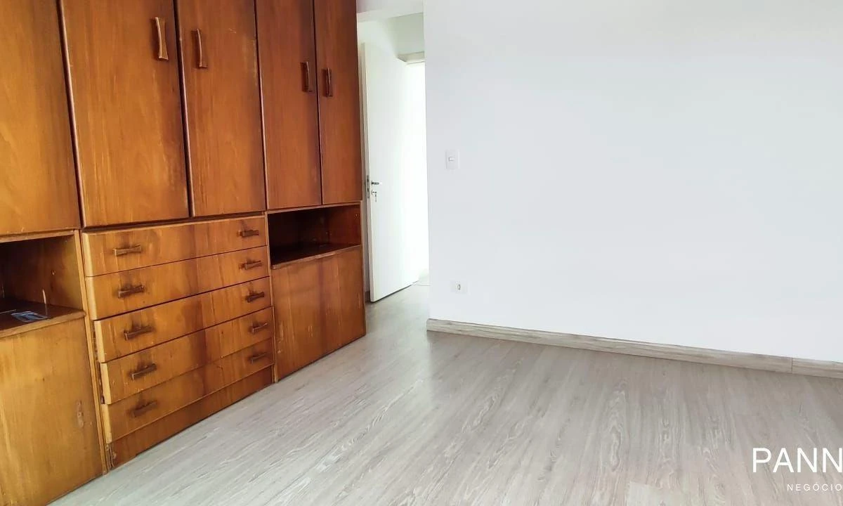 2-bedroom apartment with a grill on the balcony — photo 44