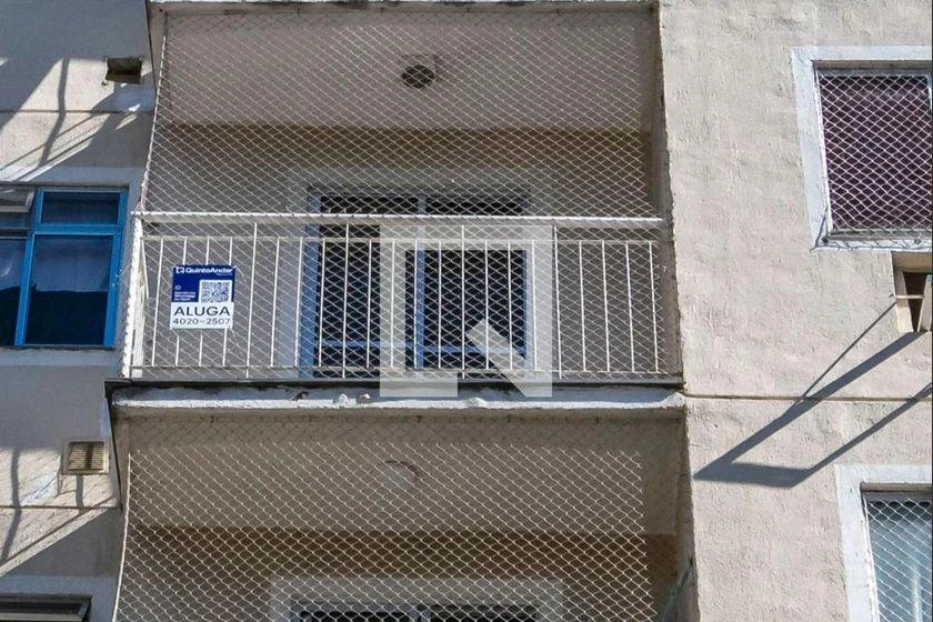 2-bedroom apartment in a building with a pool — photo 46