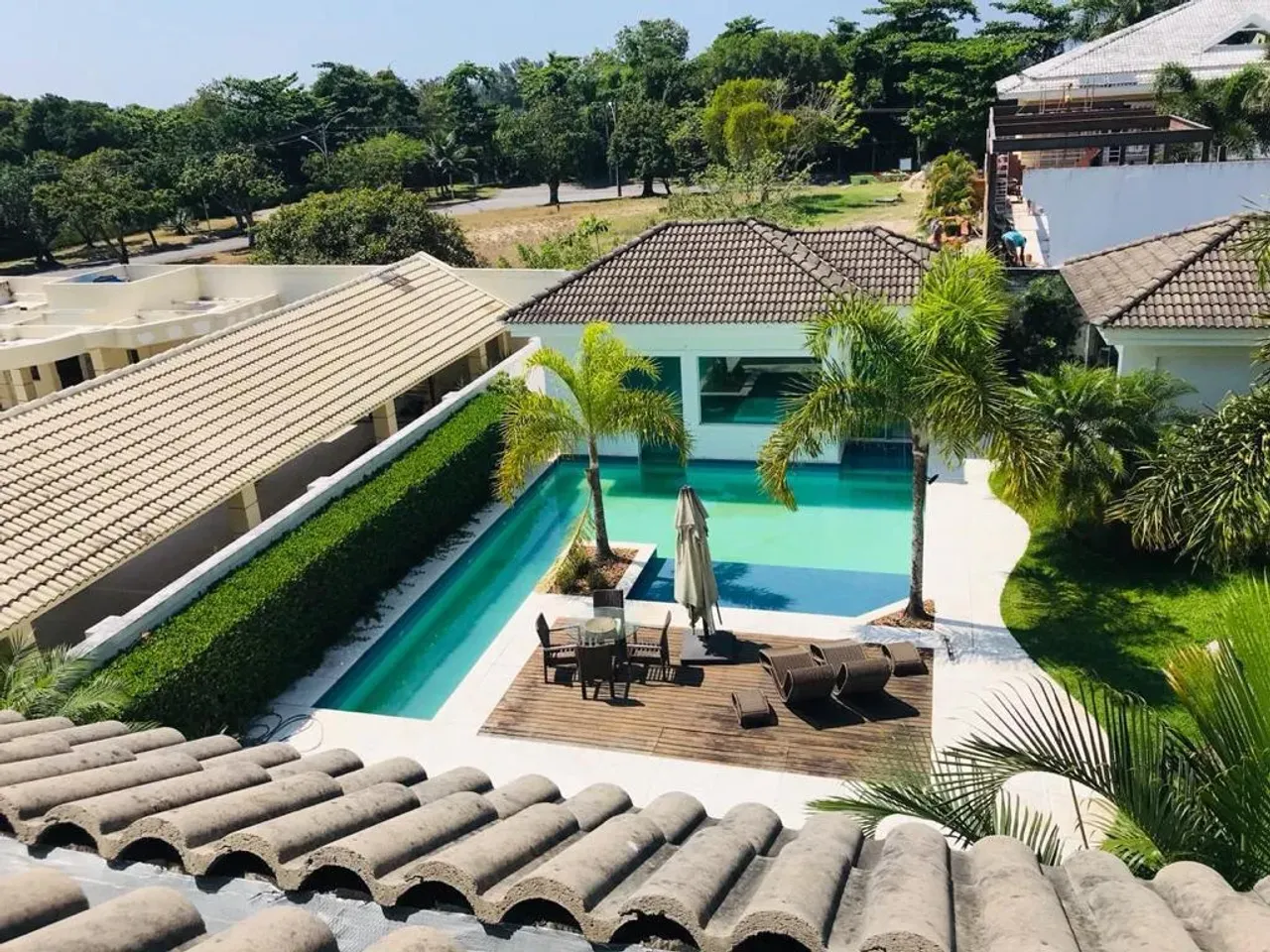 House with 5 bedrooms 5 bathrooms and 4 parking spaces — photo 9