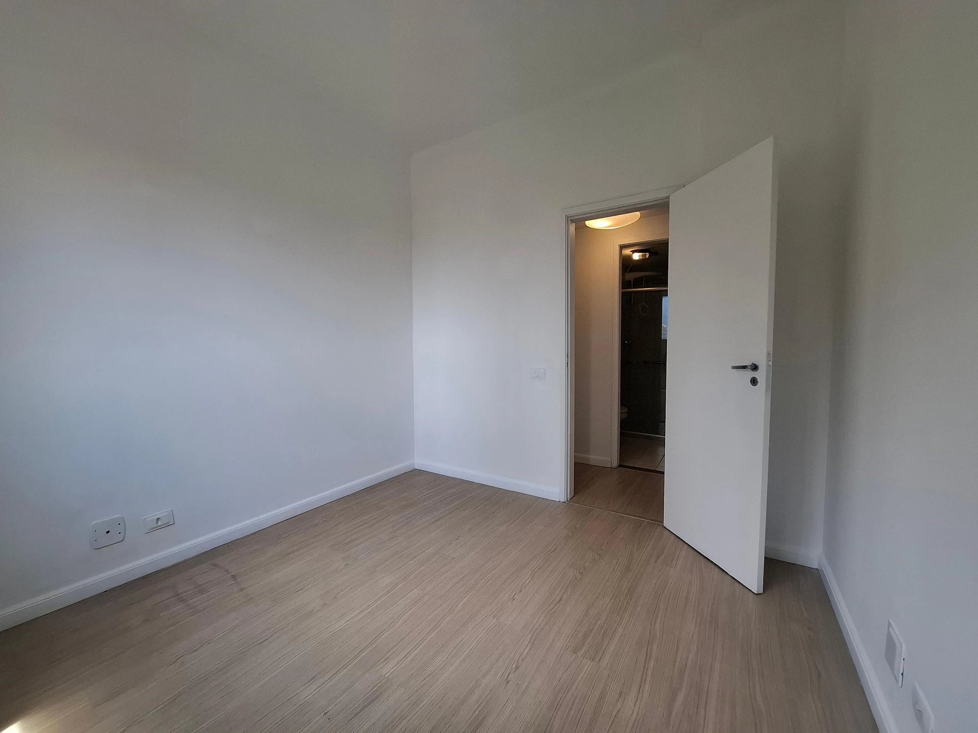 2 quartos e janelas do piso ao teto: apartamento de 75 m² — photo 24