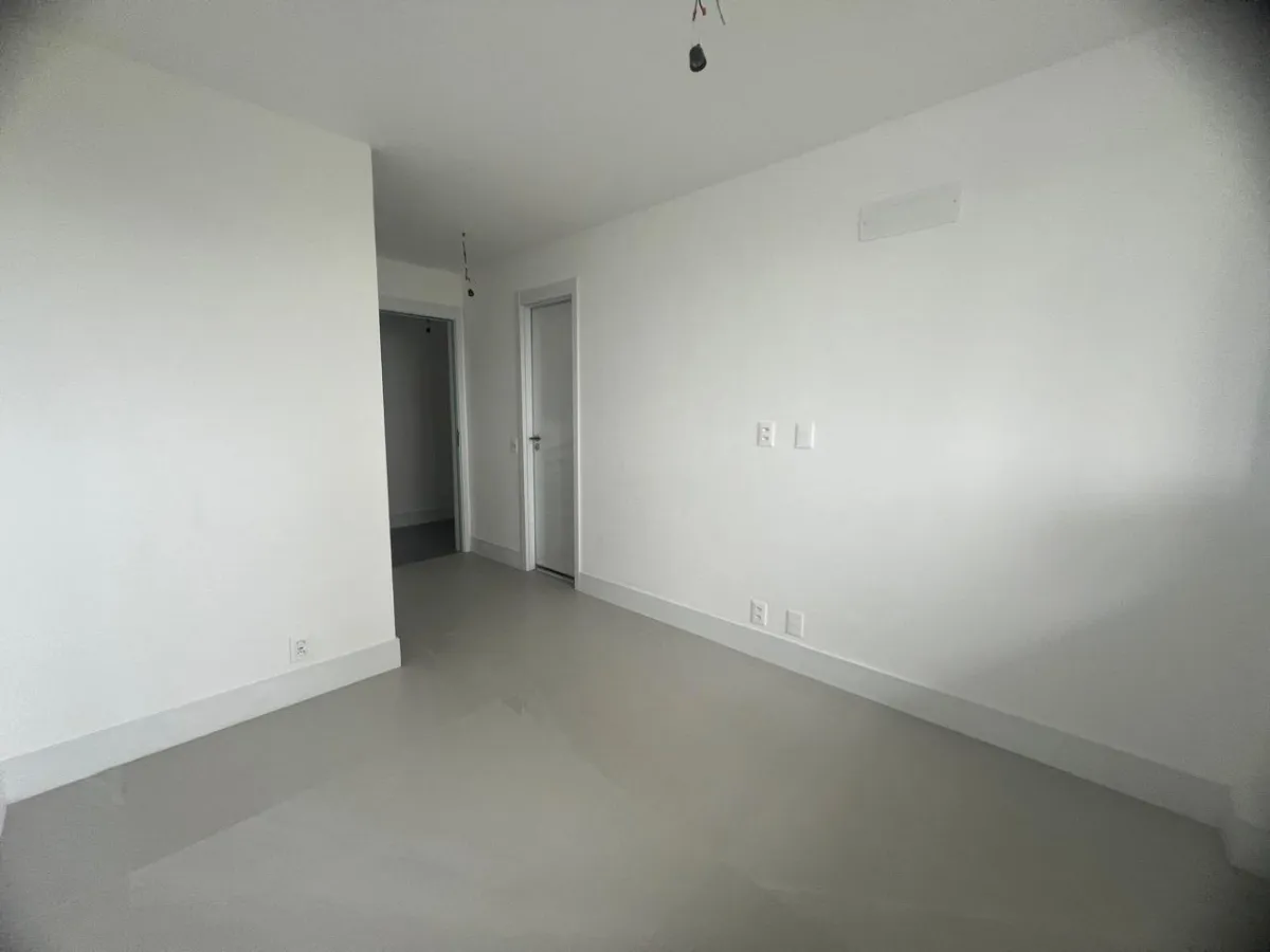Apartamento mobiliado de 3 quartos com vista para a água — photo 27