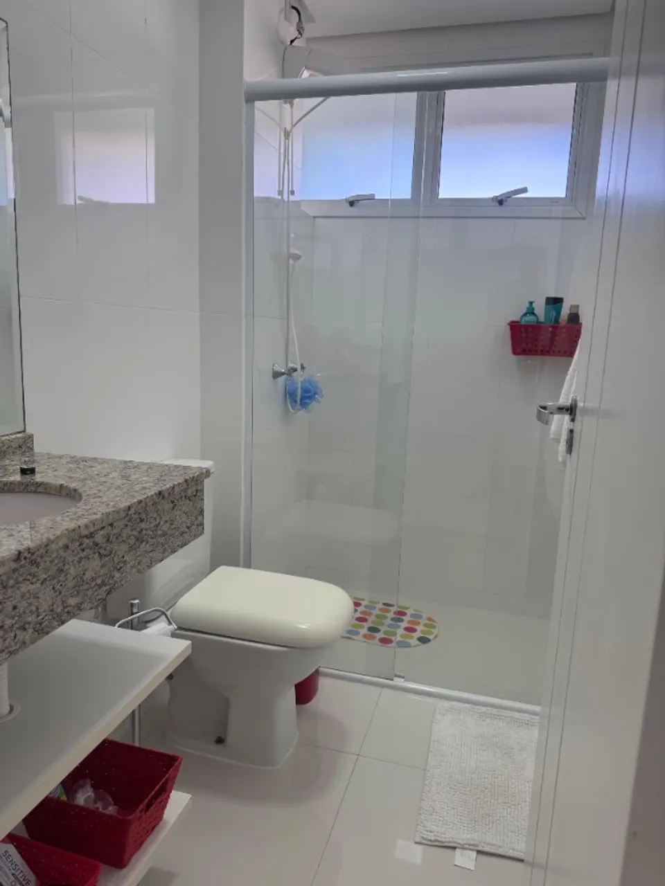 Furnished 2-bedroom apartment with open-plan kitchen — photo 5