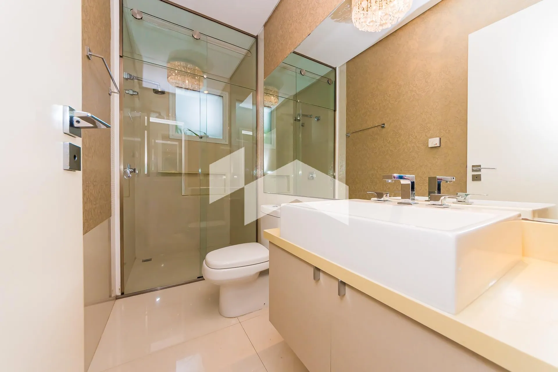 Unfurnished house with 4 en-suite bedrooms and 7 baths — photo 32