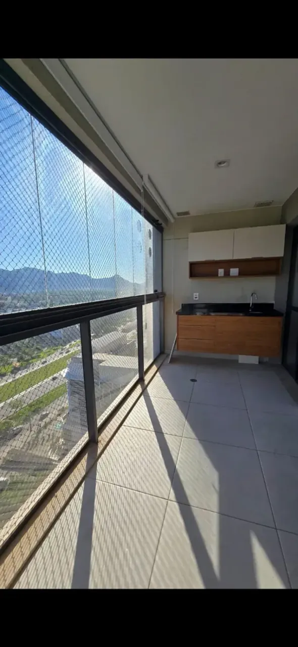 84 m² apartment with 3 bedrooms and integrated kitchen — photo 13