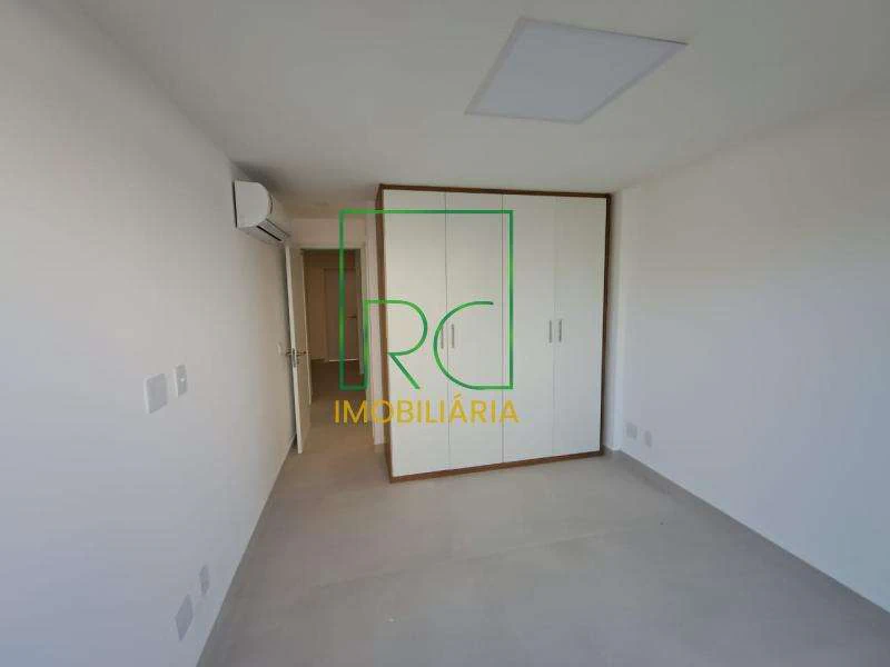 Furnished gated house with 5 en-suite bedrooms and 470 m² — photo 19