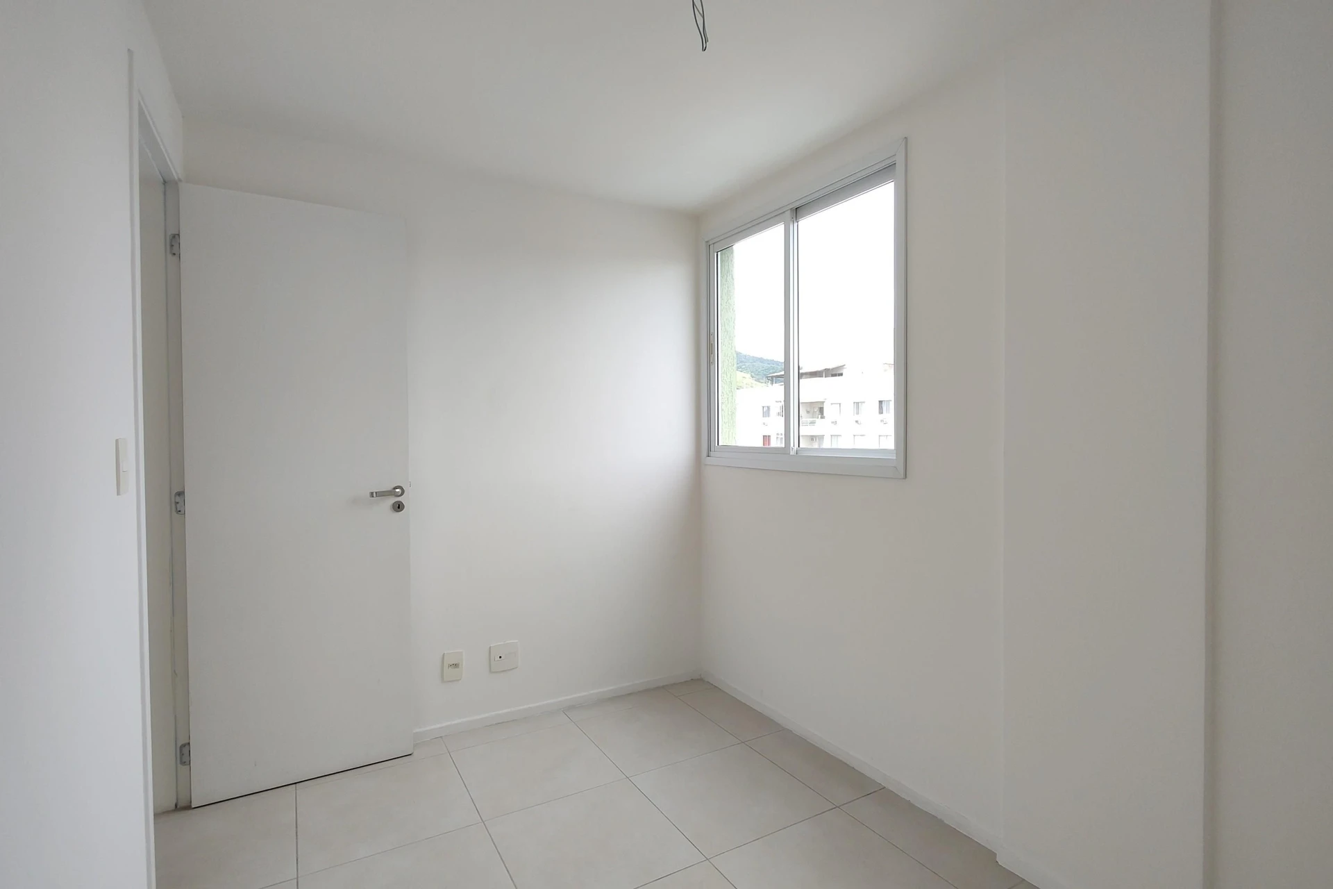 Apartment with 2 bedrooms, balcony and 1 parking space — photo 37