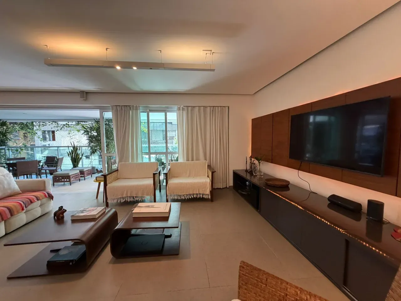 Apartamento com 3 quartos, 3 banheiros e varanda fechada — photo 33