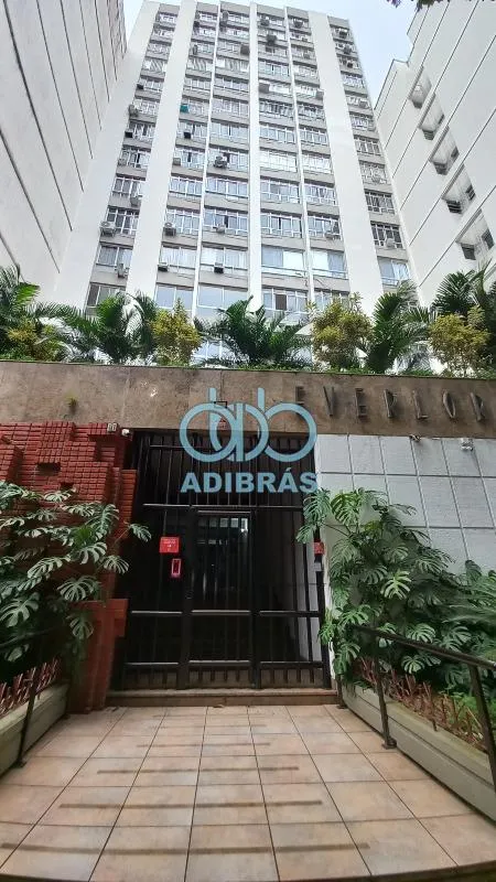 Apartamento com piso de madeira ou laminado, Tijuca — photo 29