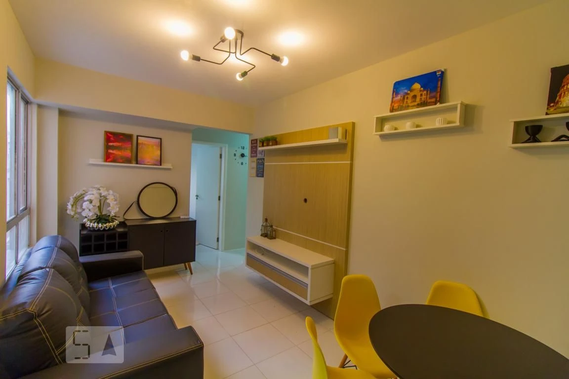 3-bedroom apartment with a washing machine