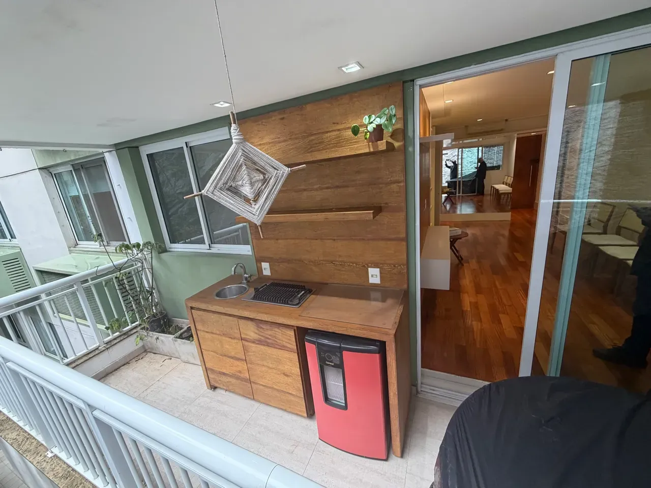 2-bedroom apartment with a water view — photo 6