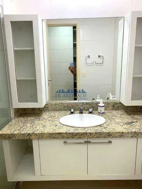 Apartamento mobiliado com 2 quartos e varanda — photo 13
