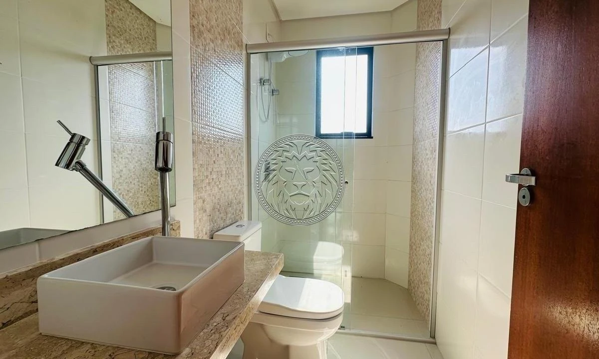 Casa con 3 suites y 372 m² con 2 plazas — photo 4