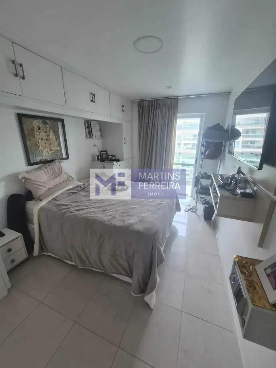 Furnished apartment with 3 bedrooms and an enclosed balcony — photo 18