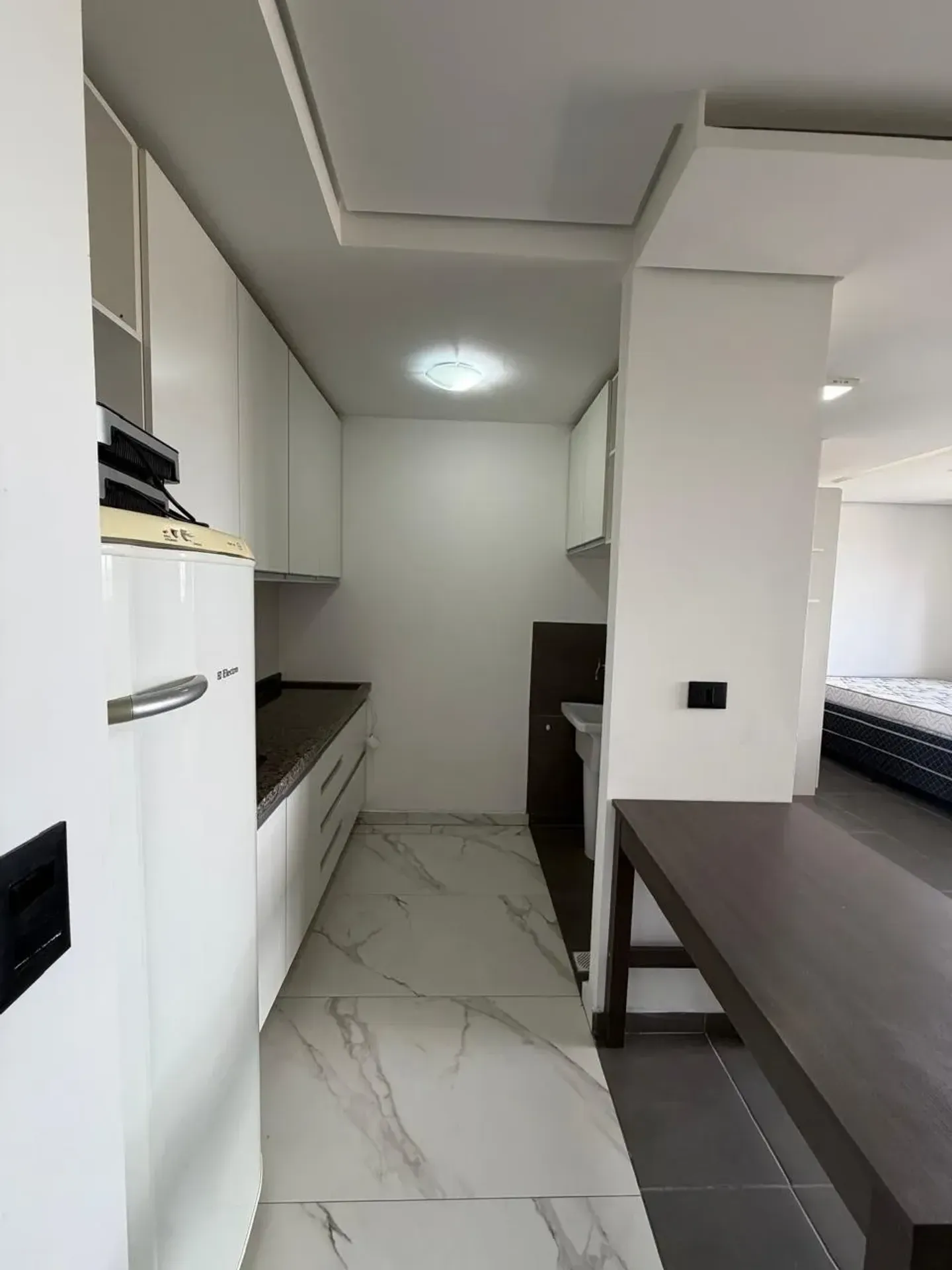 Furnished 1-bedroom apartment with balcony and barbecue — photo 10