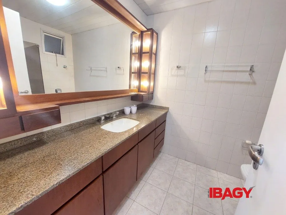 3-bedroom apartment with a separate gas kitchen — photo 15