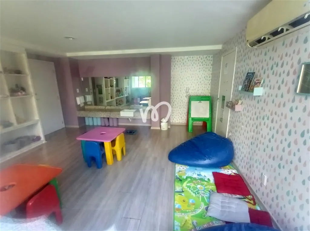 Furnished 3-bedroom apartment with gas stove kitchen — photo 21