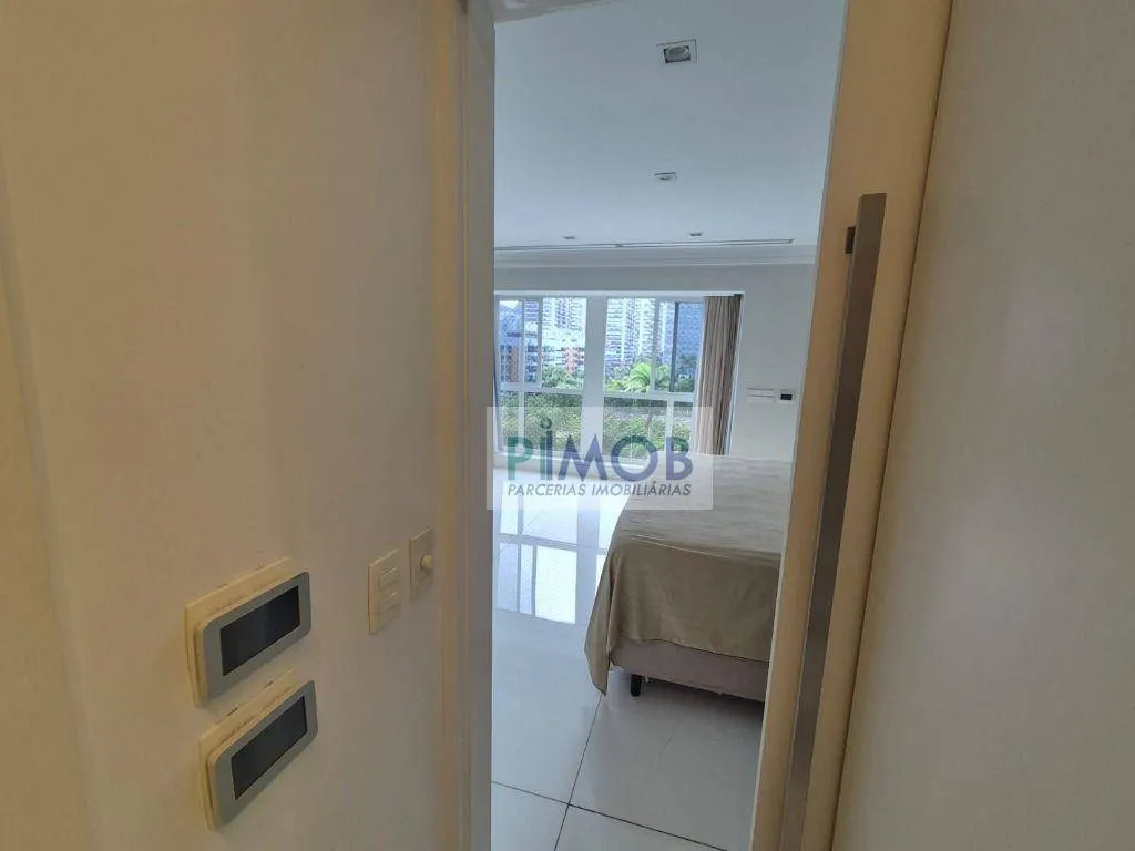 Furnished duplex penthouse with 3 bedrooms and 256 m² — photo 72