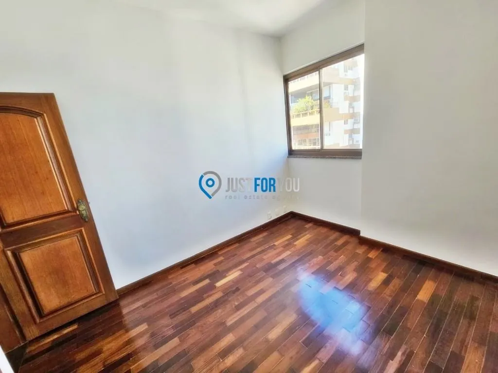 Apartamento de 4 dormitórios com 179 m² e 3 vagas — photo 21
