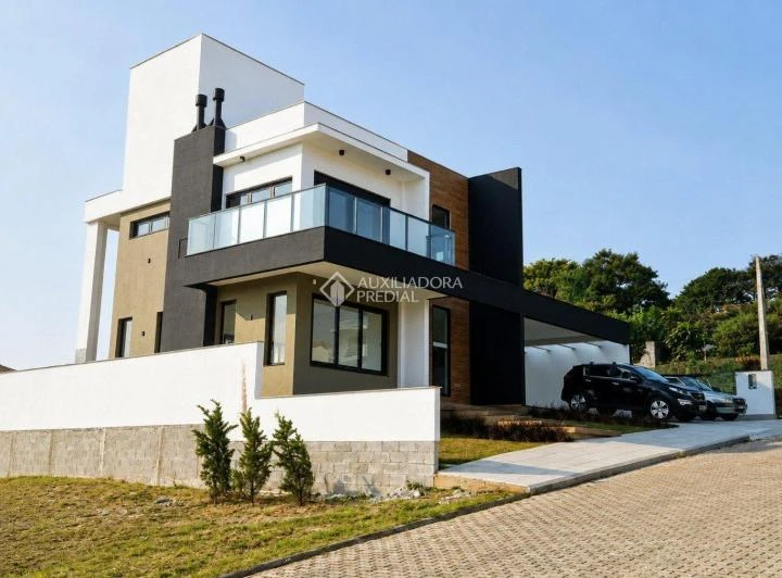 Будинок без меблів на 3 спальні з ванними й 508 м² — photo 8