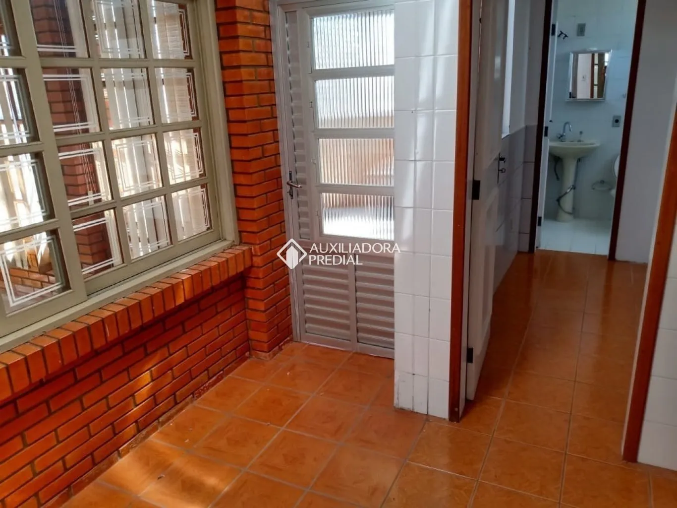 Penthouse with 3 bedrooms and balcony on 5th floor — photo 9