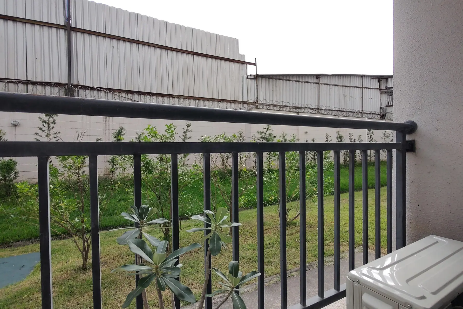 2-bedroom apartment with a glass-enclosed balcony — photo 61