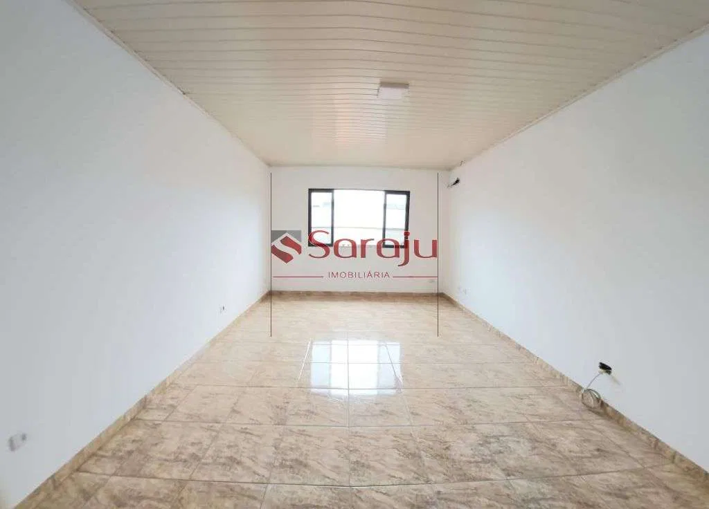 Glass-enclosed balcony in a 4-bedroom house, 150 m² — photo 14