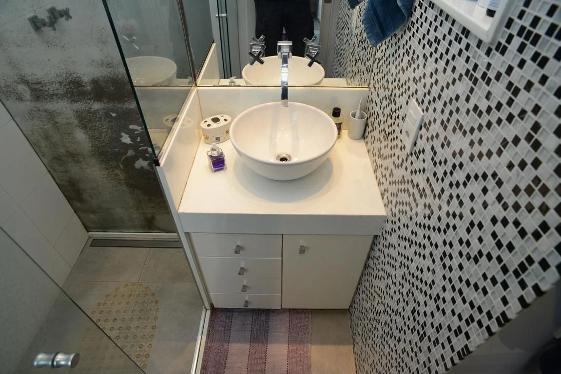 Apartamento amueblado de 2 habitaciones con balcón — photo 31