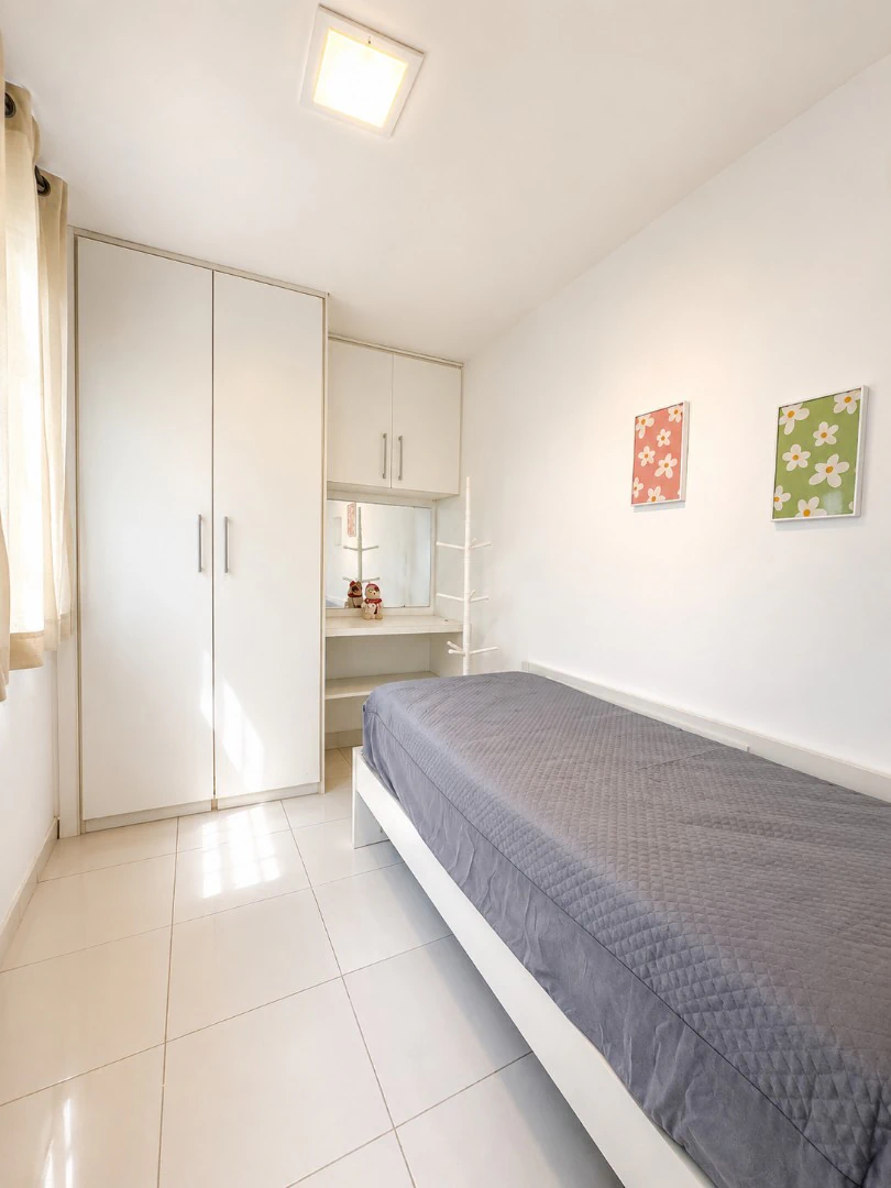 Furnished house with 5 en-suite bedrooms — photo 16