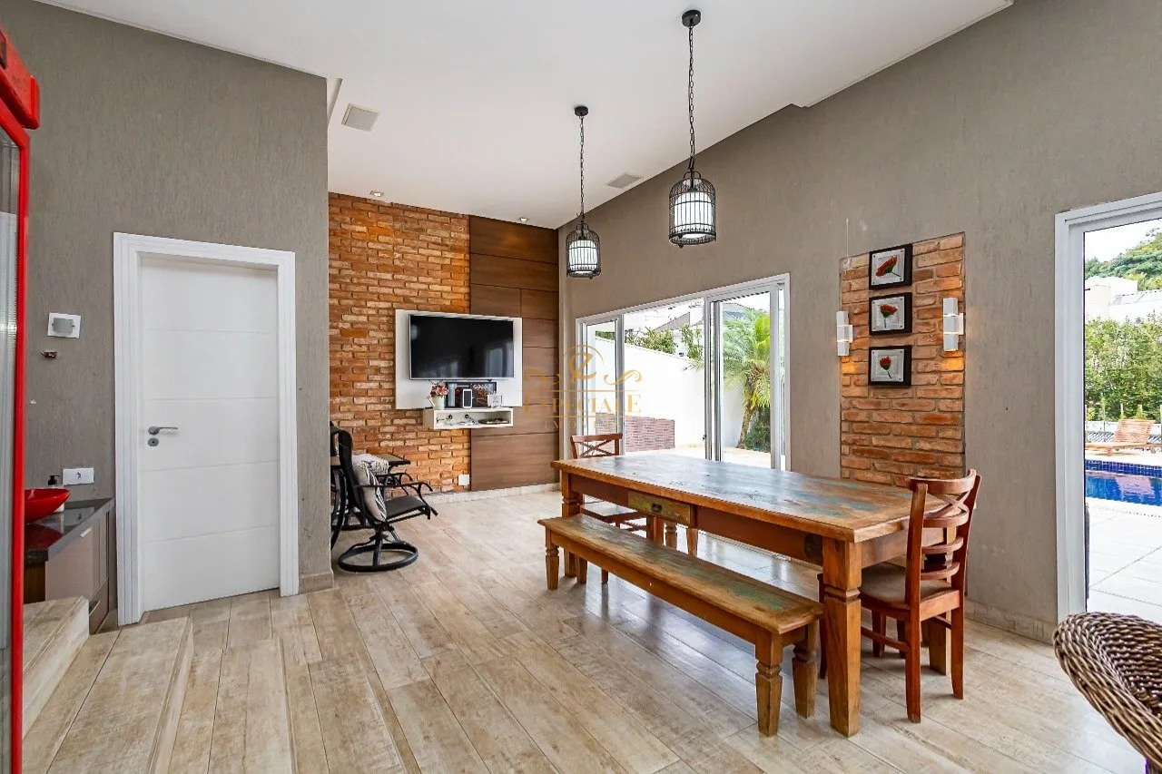 Furnished house with 3 en-suite bedrooms and 631 m² — photo 28
