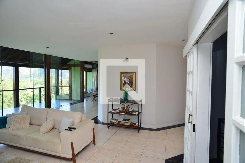 Casa com 6 quartos e 650 m², 5 suítes — photo 7
