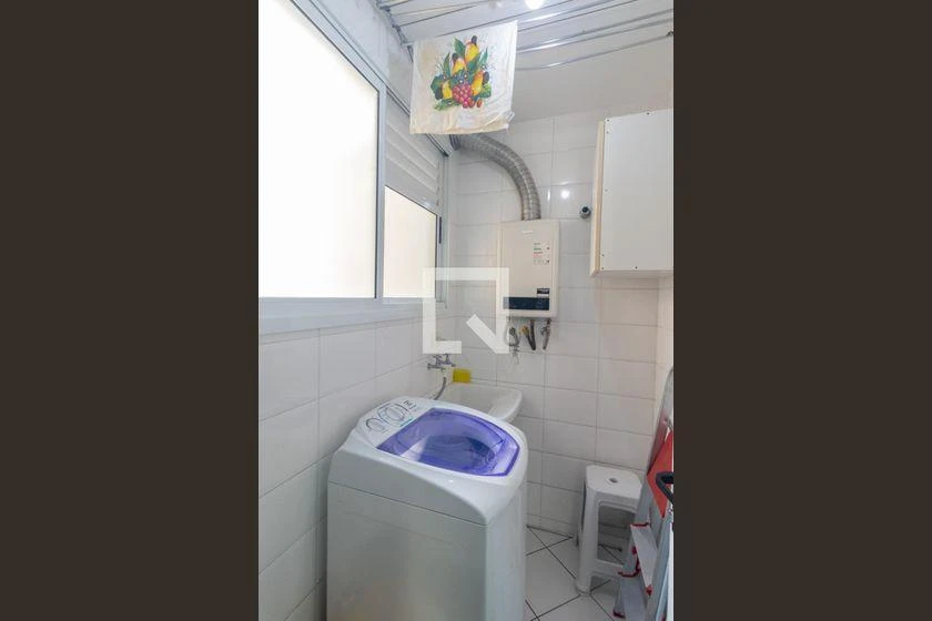 2-bedroom apartment in a building with a pool — photo 34