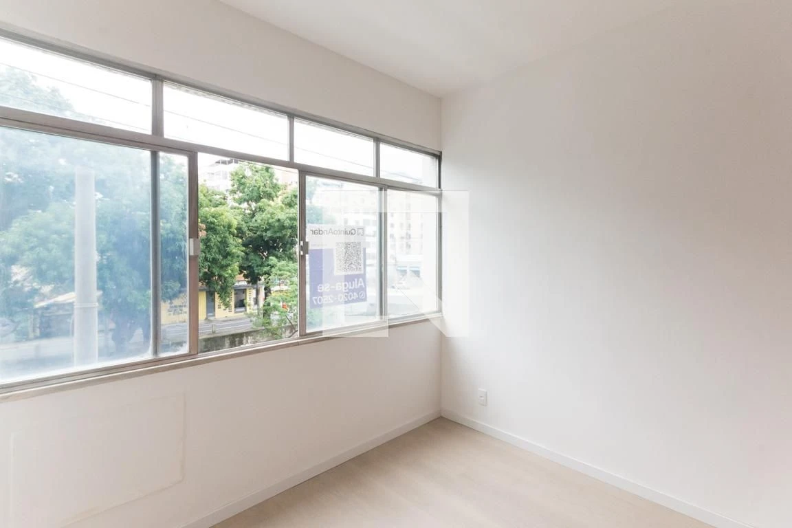 Apartamento de 2 quartos com varanda envidraçada — photo 19