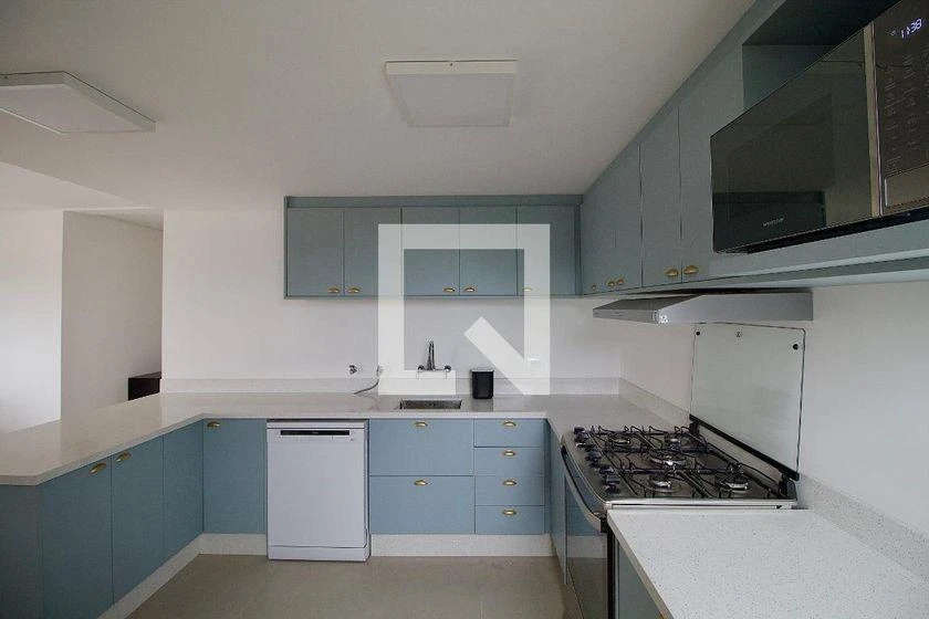 Furnished apartment, 150 m², with floor-to-ceiling windows — photo 14